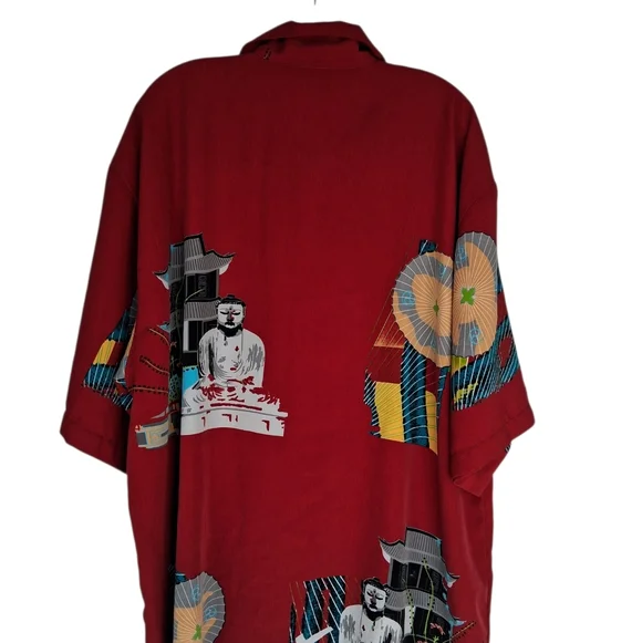 Men's Red Short-Sleeve Button-Down Shirt with Asian Motif - Picture 4 of 6